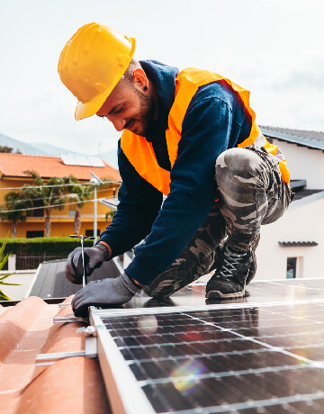 best solar company in maharashtra